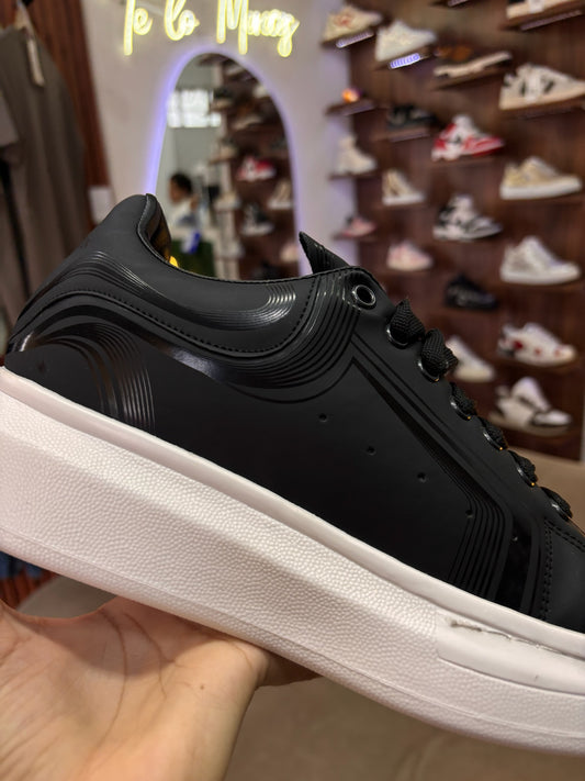 Alexander Mc Queen lineas negro