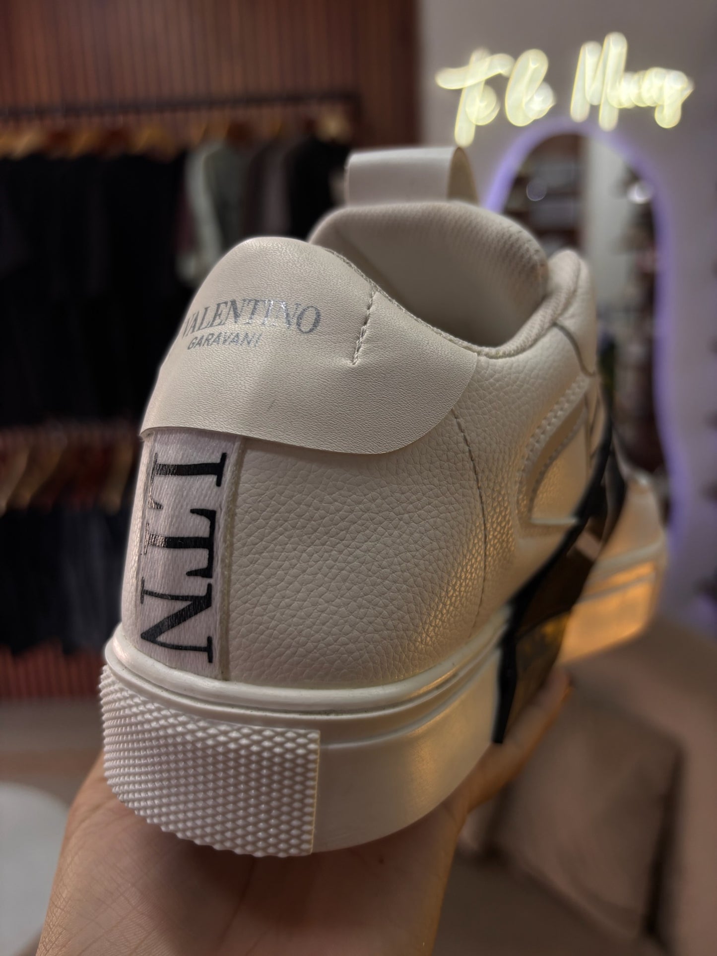 Valentino blanco