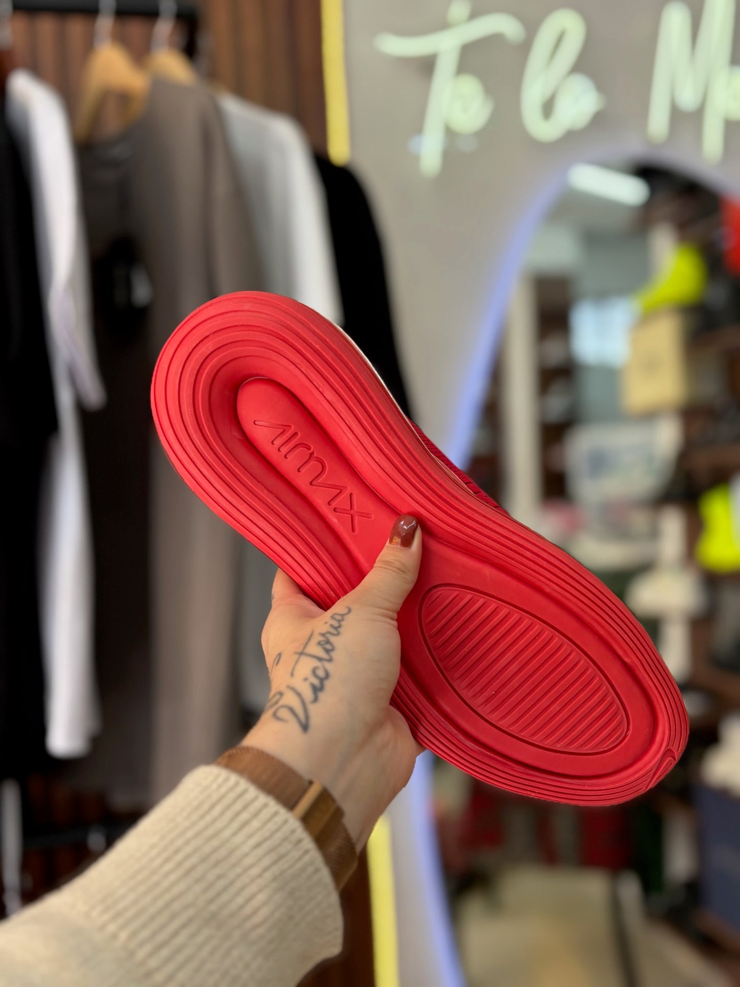 Nike Air Max 720 Red