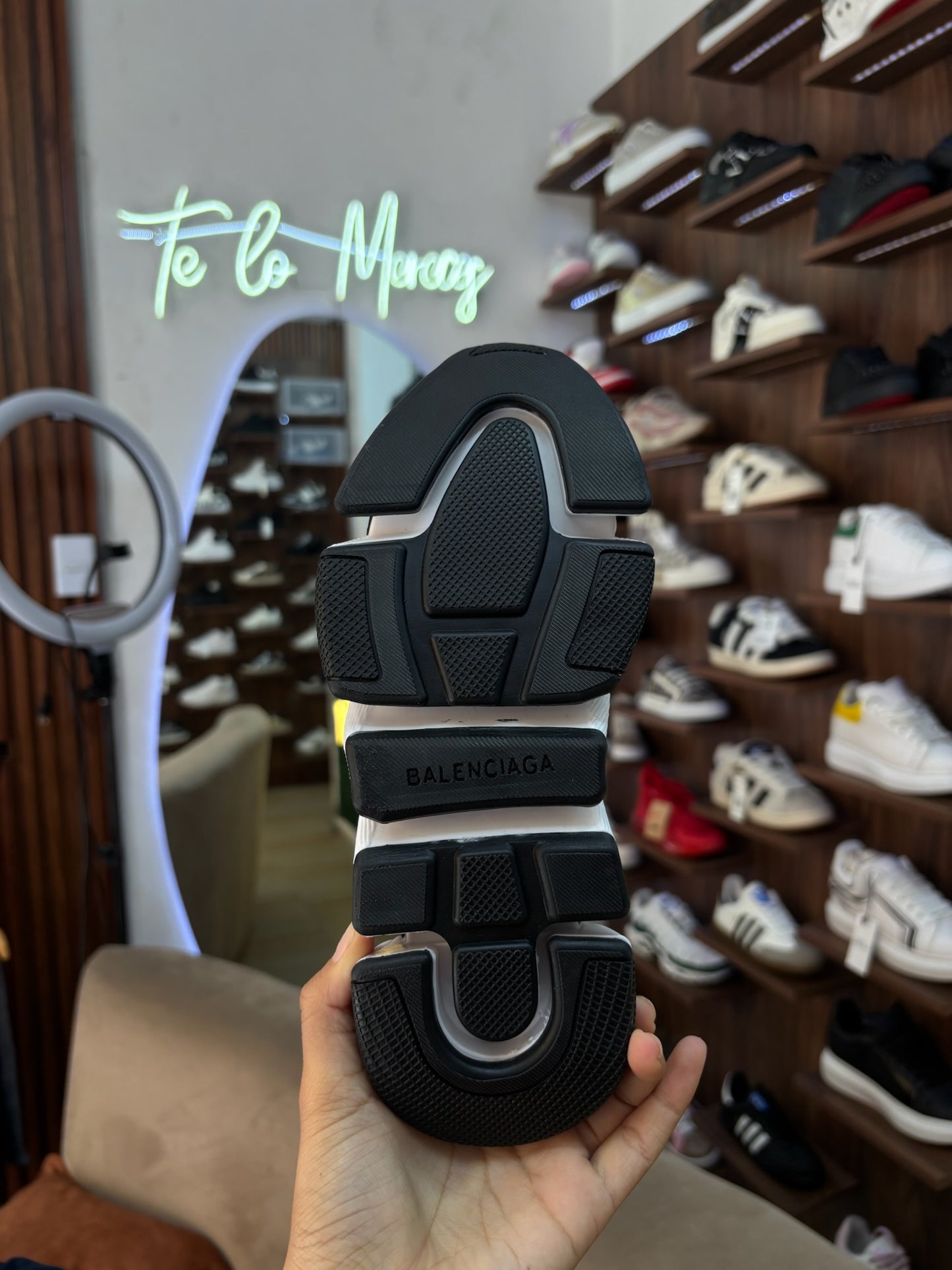 Balenciaga negro suela blanca