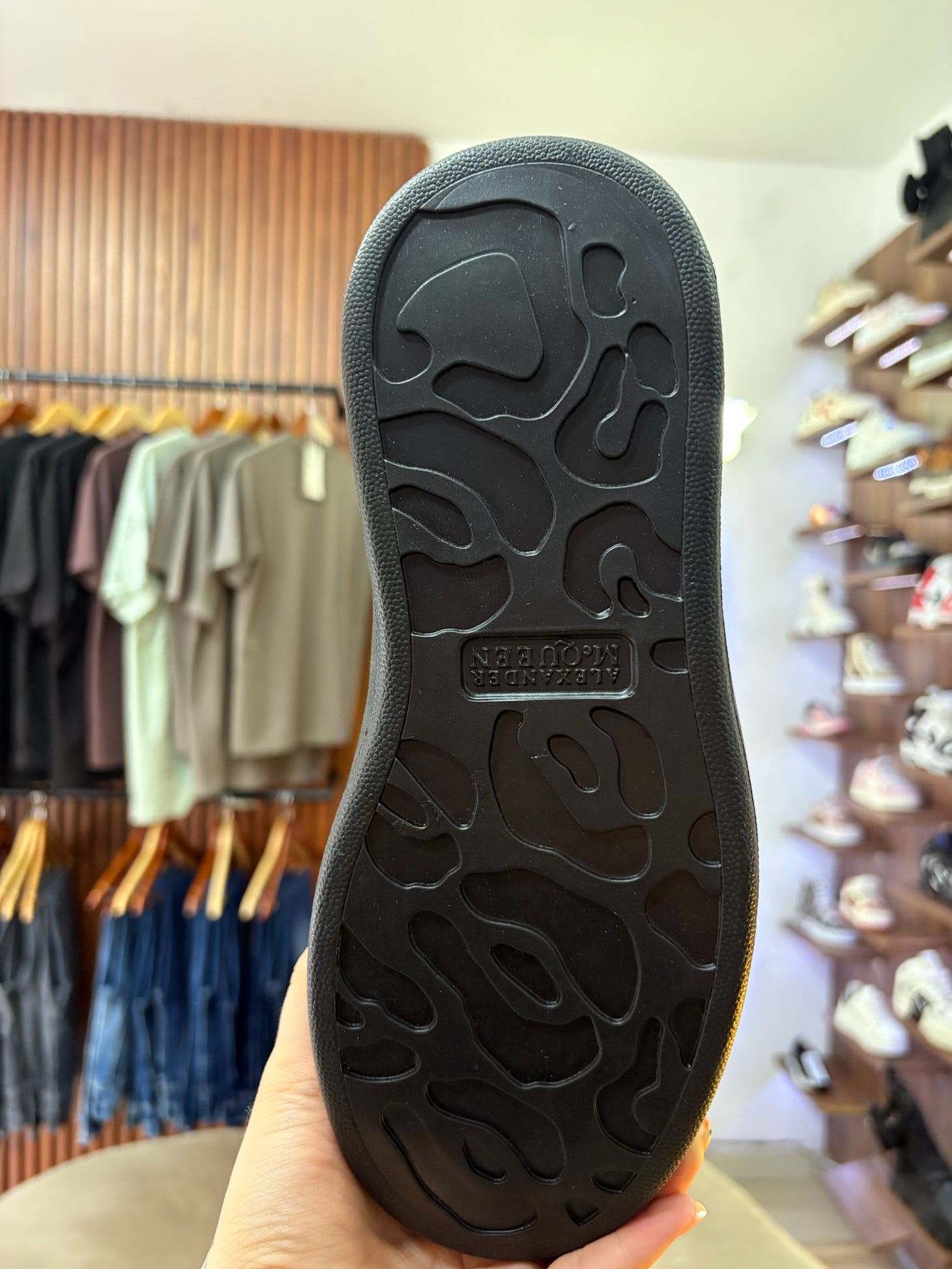 Alexander McQueen Platisol negro