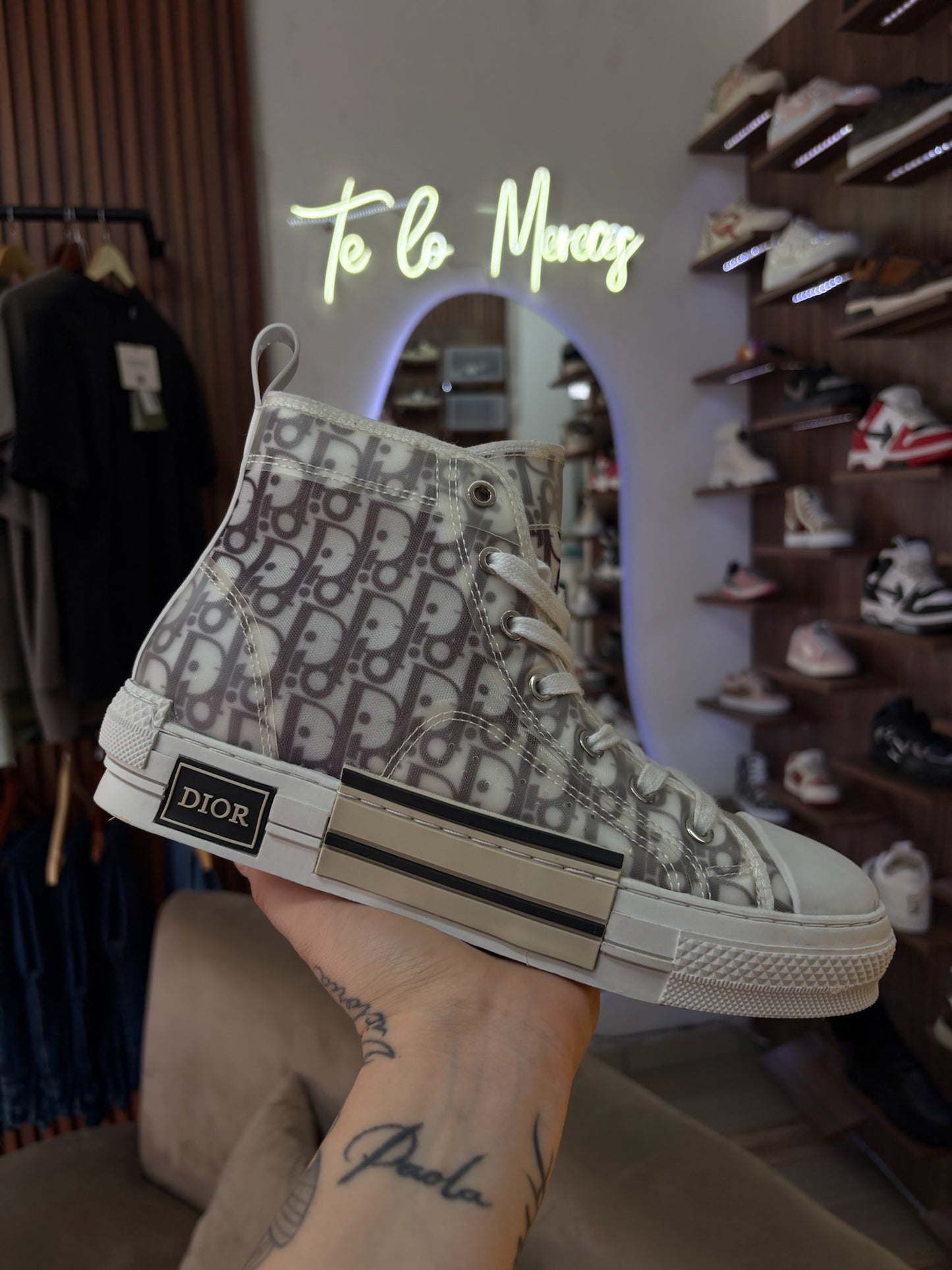 Dior B23