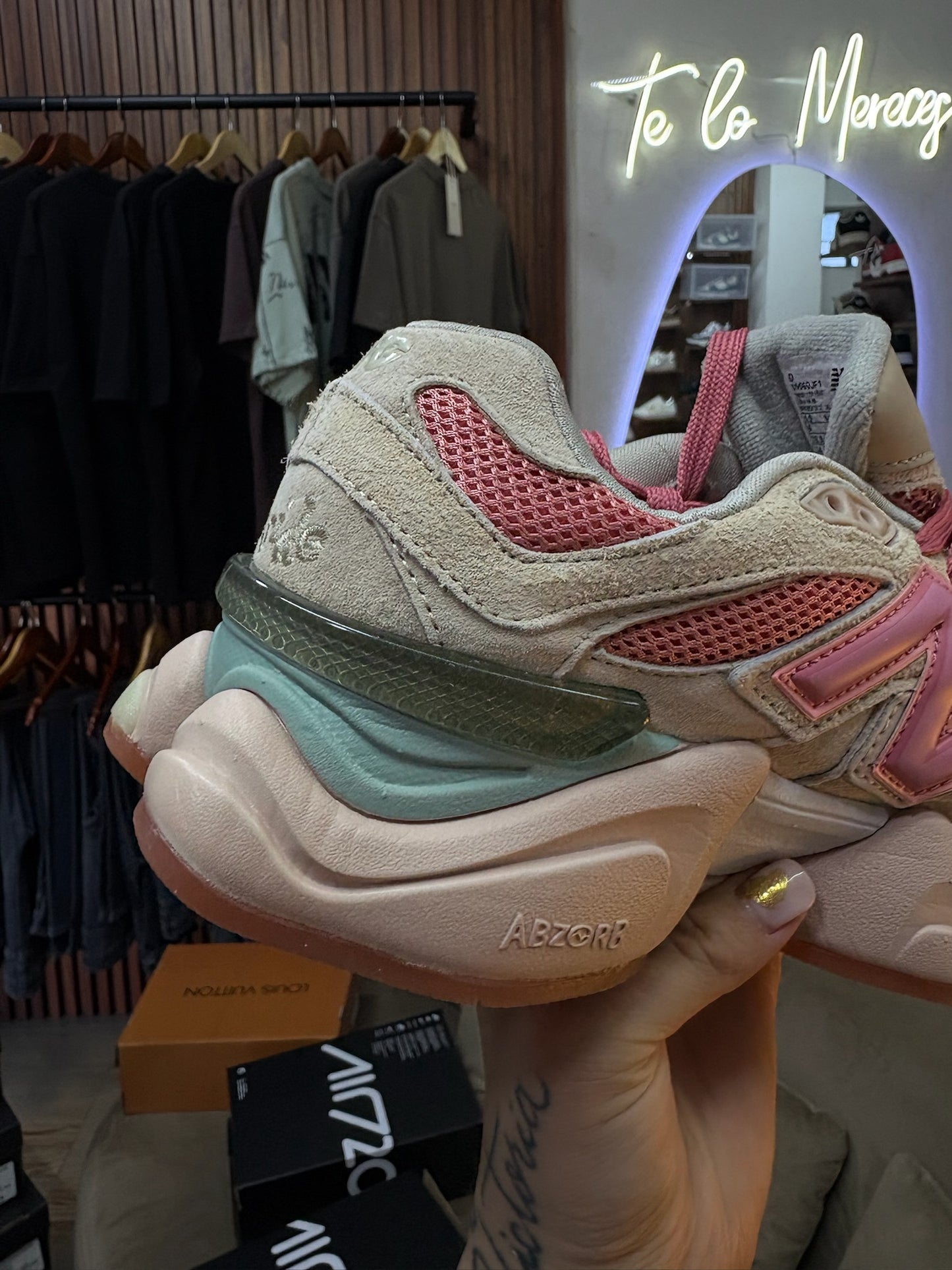 New Balance 9060 Rosas