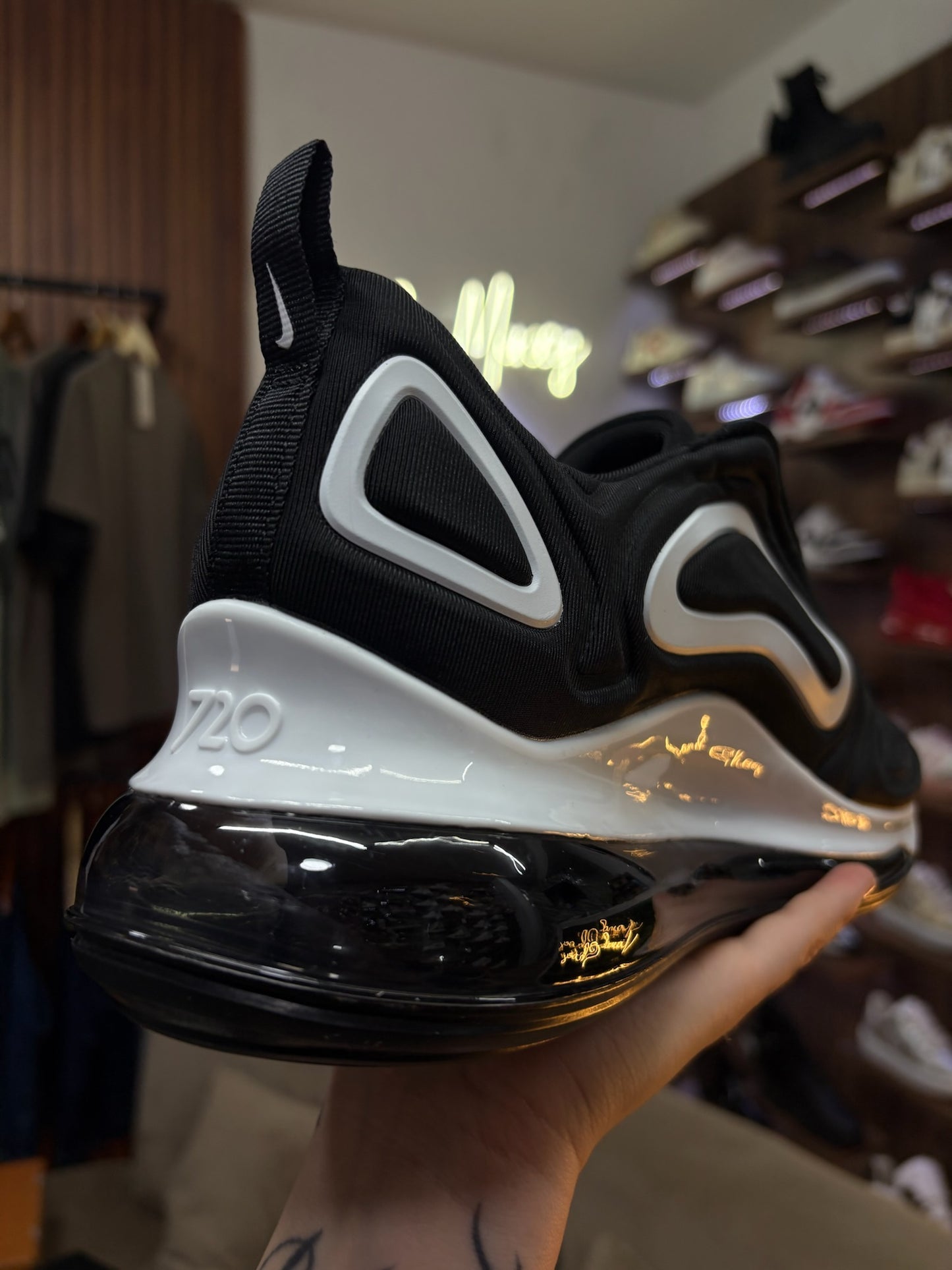 Nike 720 Ballena negro/blanco