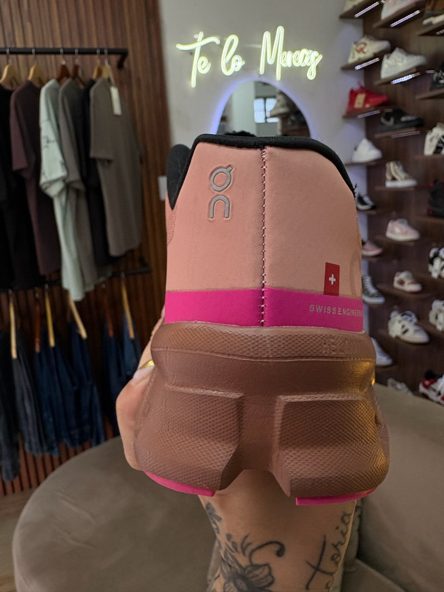 On Cloud Pink Edition