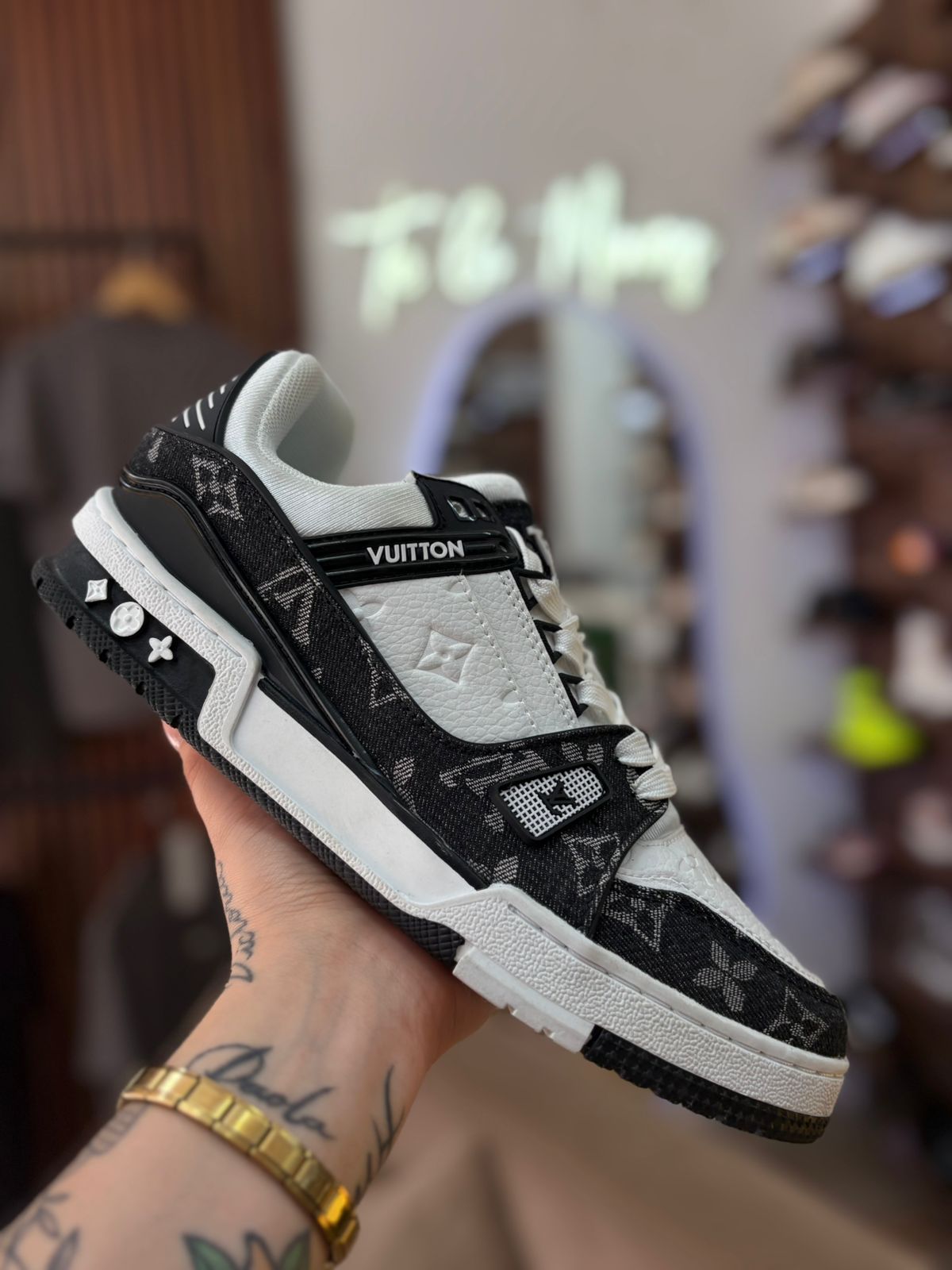 Louis Vuitton Trainer Street Black G5