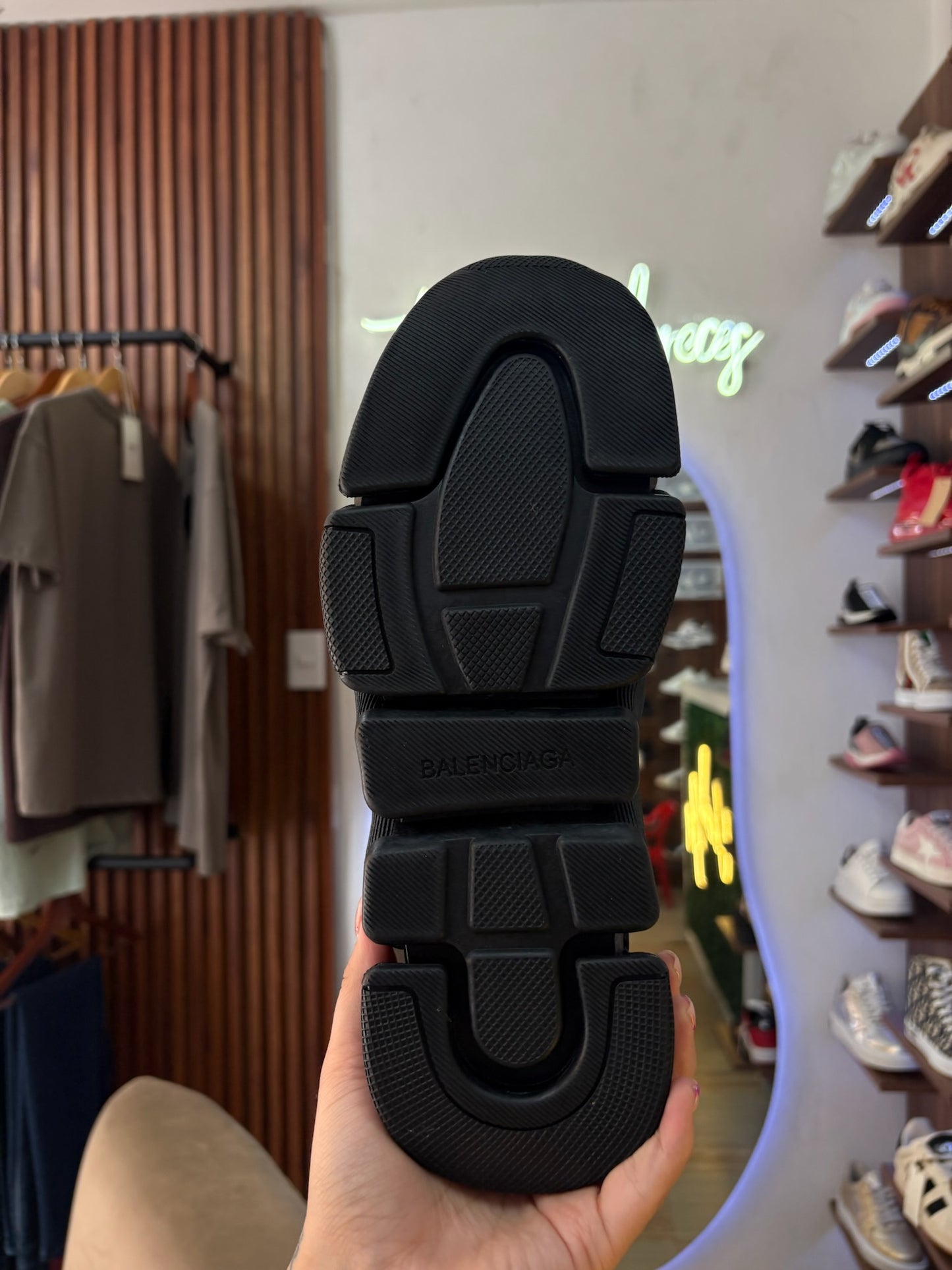 Balenciaga total black