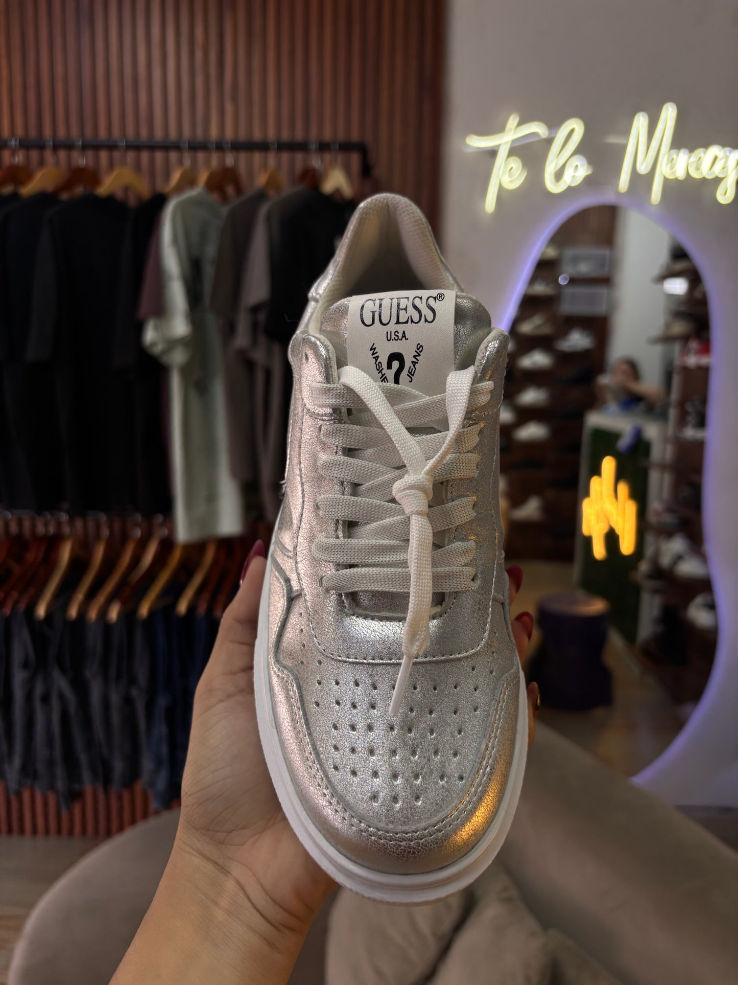 Guess Plateado