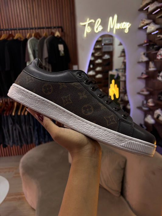 Louis Vuitton monograma cafe