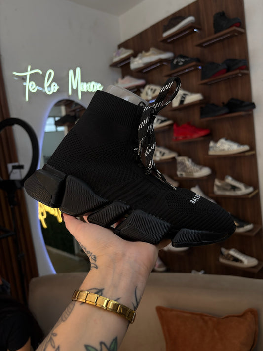 Balenciaga Agujeta Suela Dividida Negro