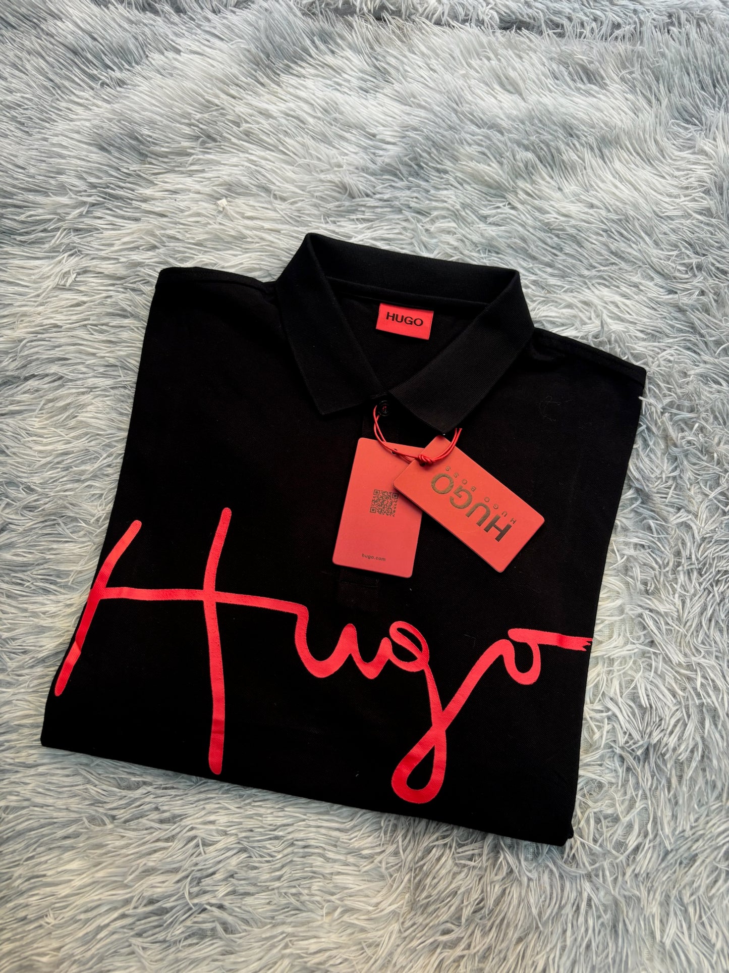 Camisa Boss Negro Letra Roja