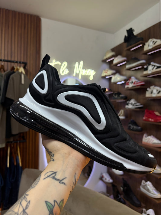 Nike 720 Ballena negro/blanco