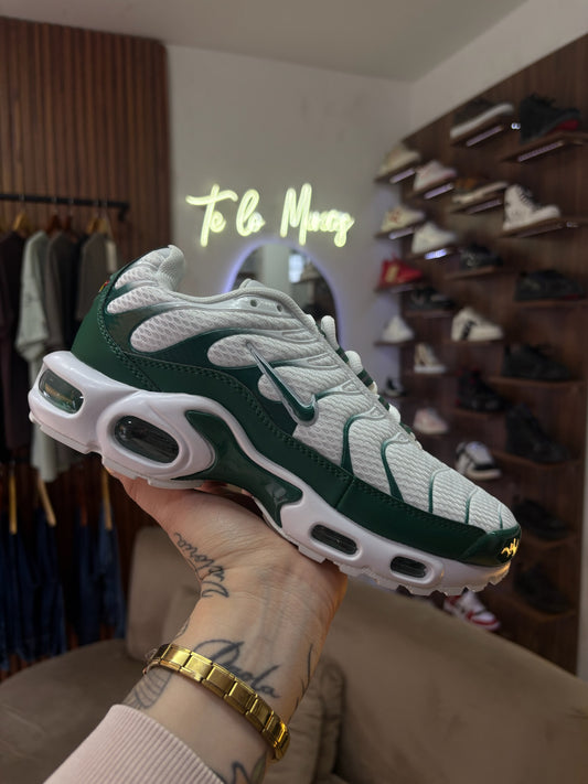 Nike Air Max Plus x Lacoste
